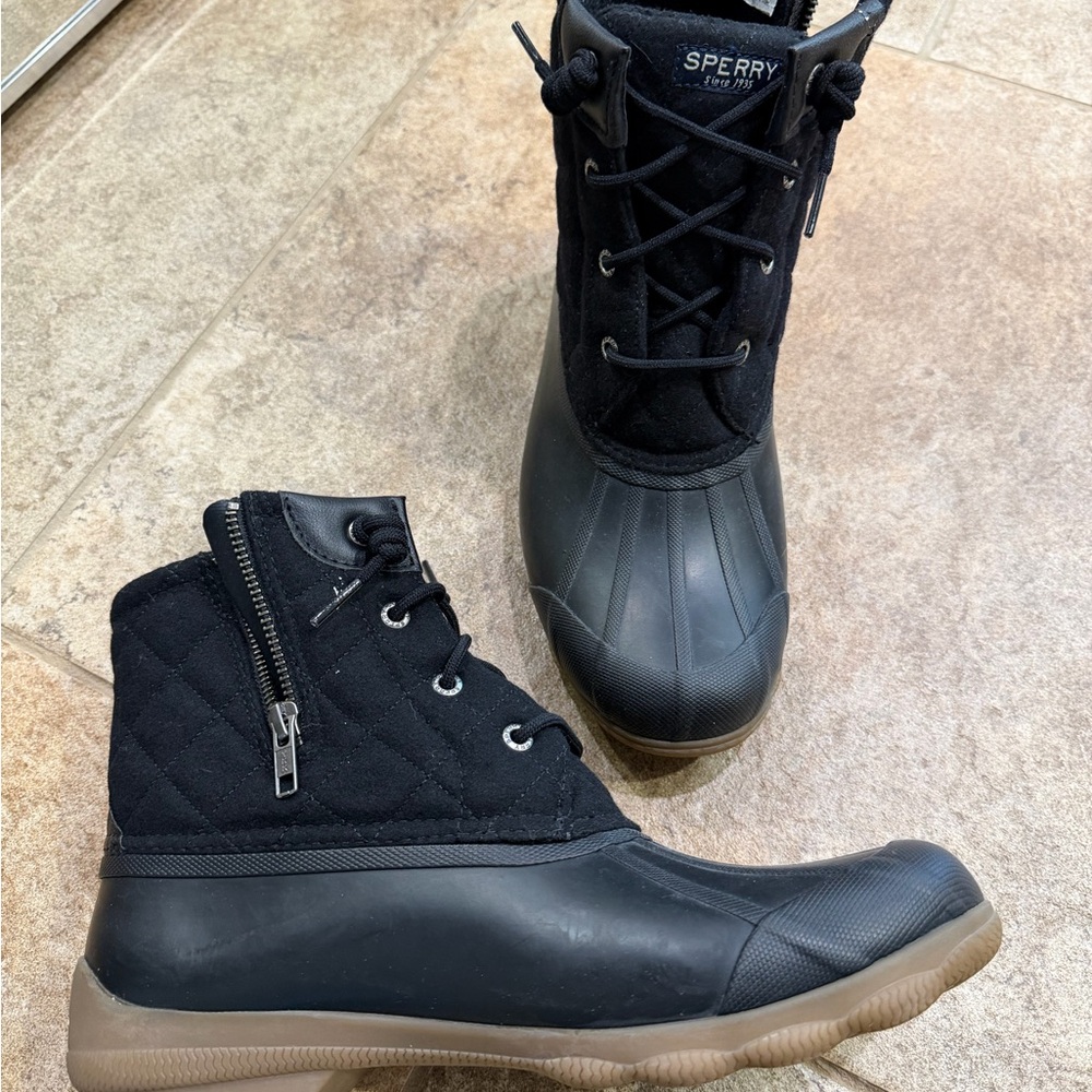 Sperry Black Quilted Lace-Up Boots